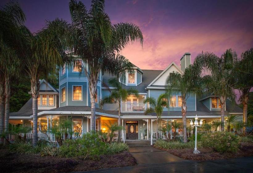 Heron Cay Lakeview Bed & Breakfast