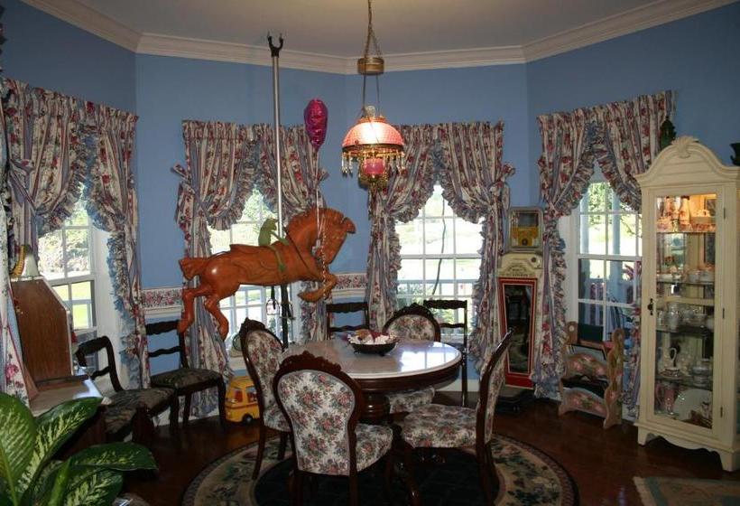 Heron Cay Lakeview Bed & Breakfast