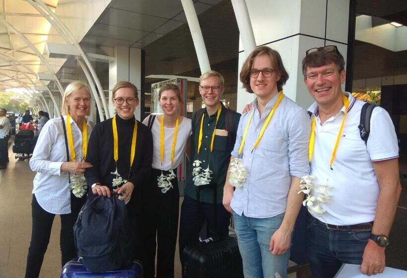 Пансион Diva Villa Airport Transit