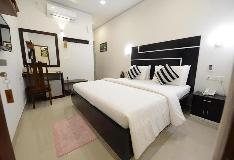 Пансион Diva Villa Airport Transit