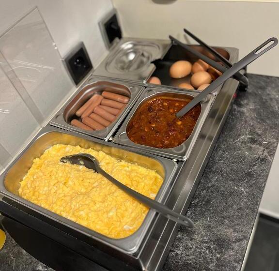 膳宿费 Penzion Cafe Na Svahu