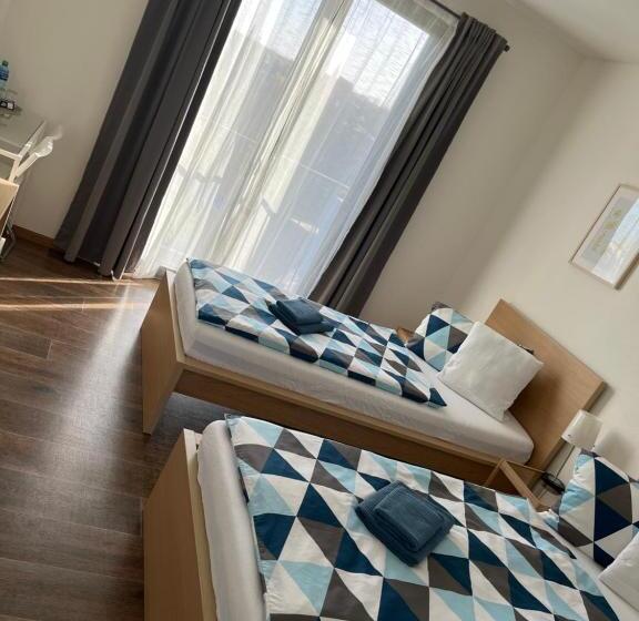 膳宿费 Penzion Cafe Na Svahu