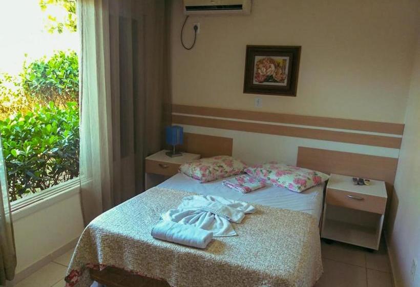 بنسيون Pousada Italianíssima