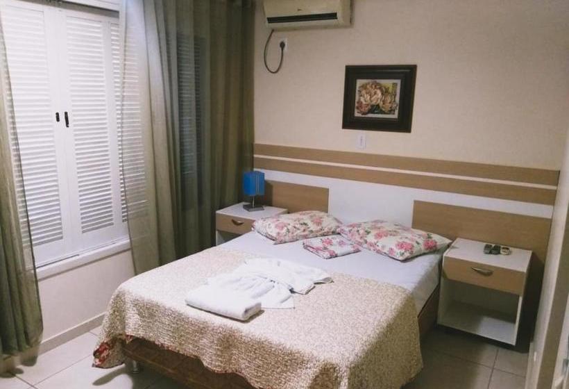 بنسيون Pousada Italianíssima