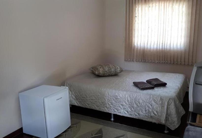 펜션 Recanto Das Saíras