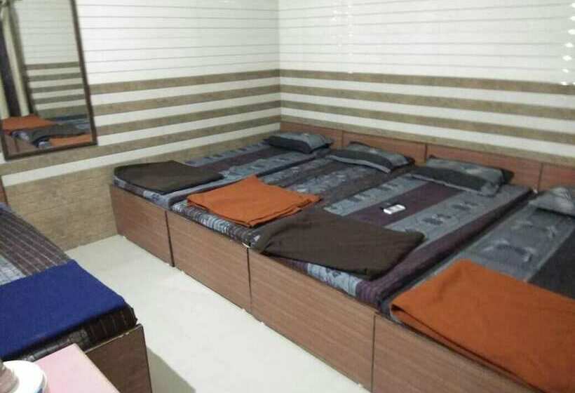 פנסיון Star Guest House