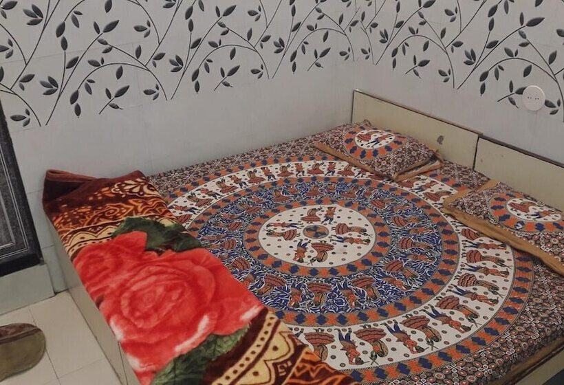 פנסיון Star Guest House