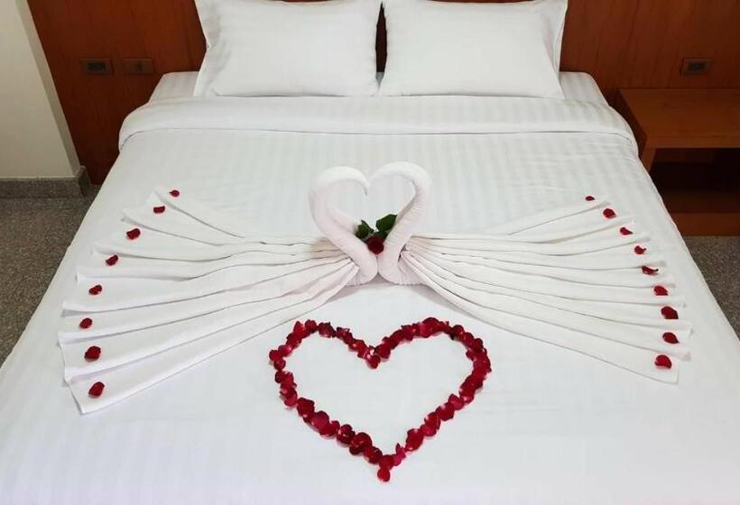 The Route Sriracha Hotel And Residence