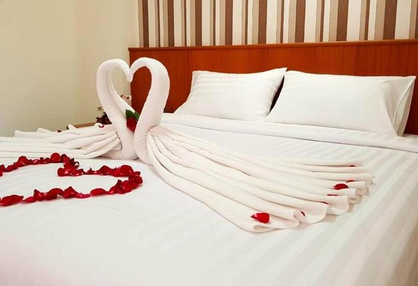 The Route Sriracha Hotel And Residence