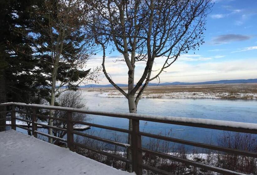 Crater Lake Gateway Rocky Point Resort