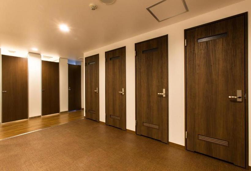 Hotel Kapsułowy The Beehive