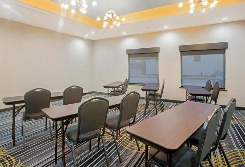 فندق La Quinta By Wyndham Ponca City