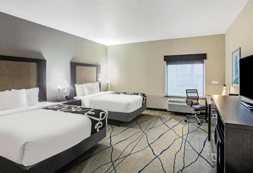 فندق La Quinta By Wyndham Ponca City