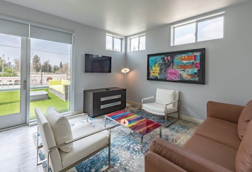 Lexen Hotel   North Hollywood Near Universal Studios