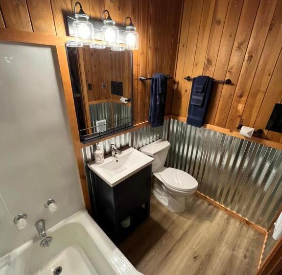 فندق Three Bears Lodge