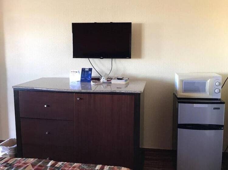 מוטל Scottish Inns & Suites