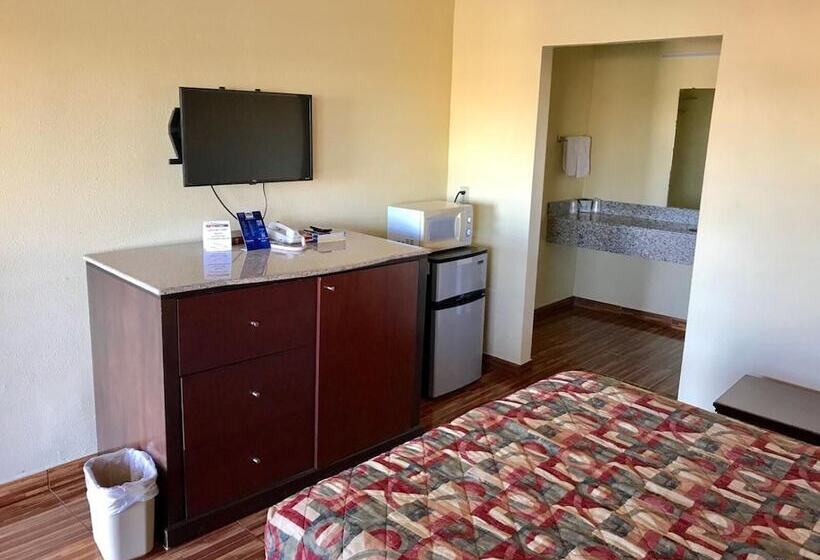 מוטל Scottish Inns & Suites