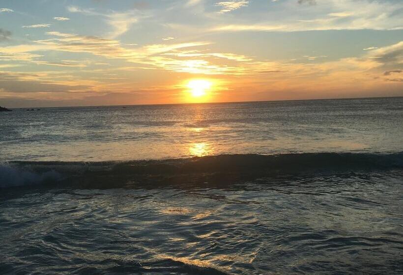 پانسیون Aquarius Osteria