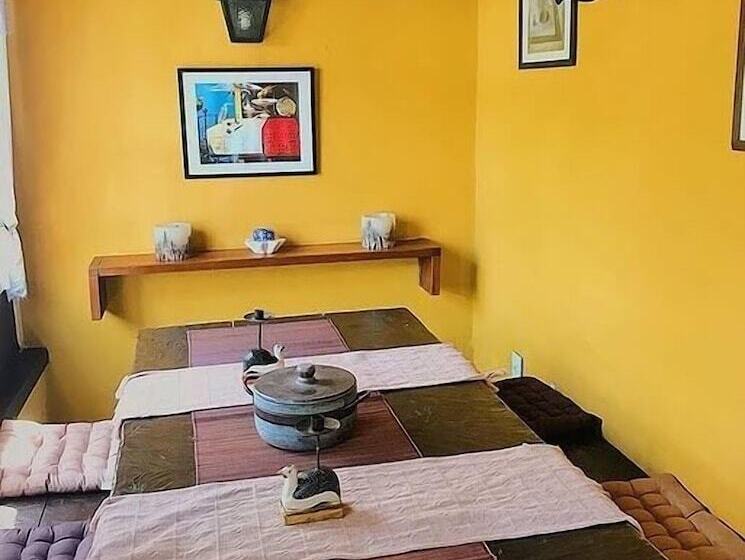 پانسیون Aquarius Osteria