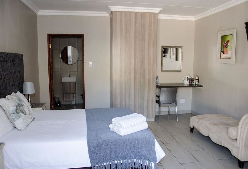 ペンション Four Seasons Guesthouses