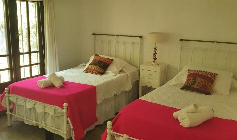 Пансион Los Tarcos Guest House