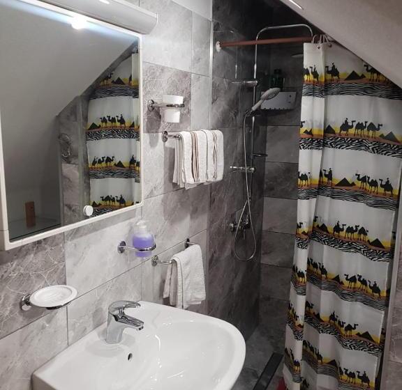 پانسیون Pansion Renata