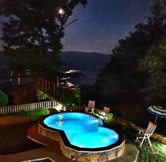 پانسیون Pansion Renata