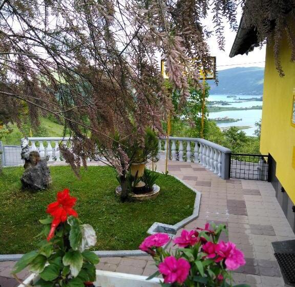 پانسیون Pansion Renata