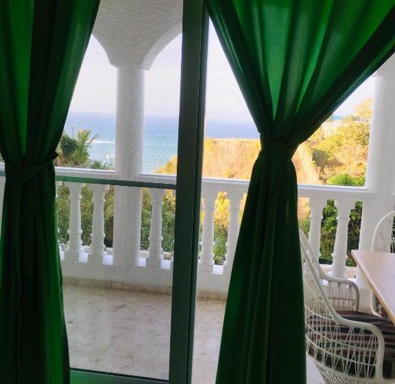 بنسيون Peaceful Ocean View Studio