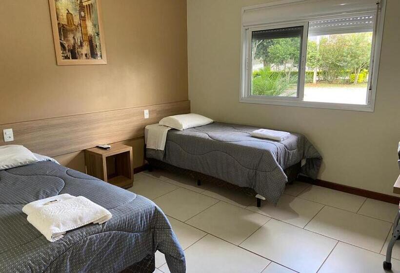 פנסיון Pousada Fuzer