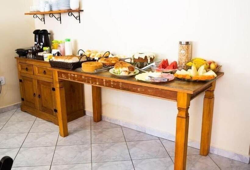 Pensão Pousada Trinità