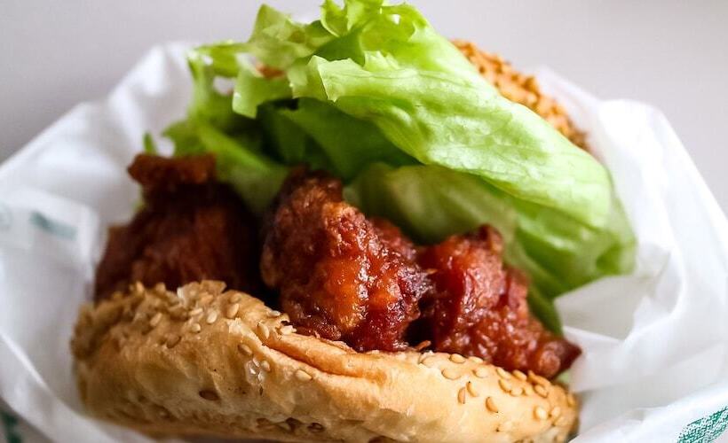 بنسيون Small Town Hotel Hakodate