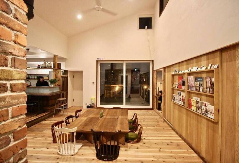 بنسيون Small Town Hotel Hakodate