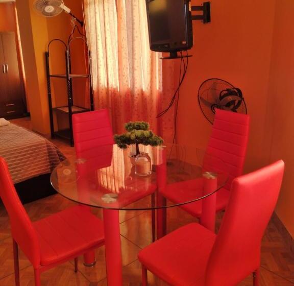 پانسیون Travel House