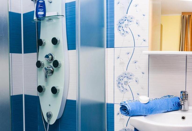 ペンション Vila Cu Flori