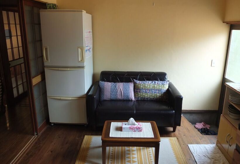 פנסיון Yoki Guest House