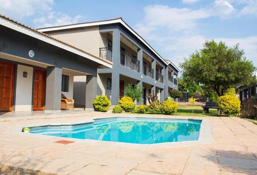 ペンション Zamambongi Guest House