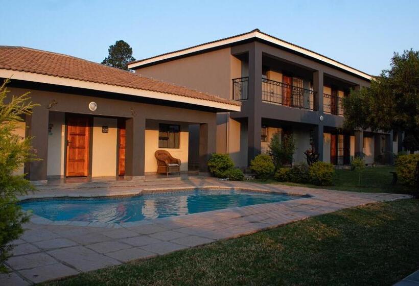 ペンション Zamambongi Guest House