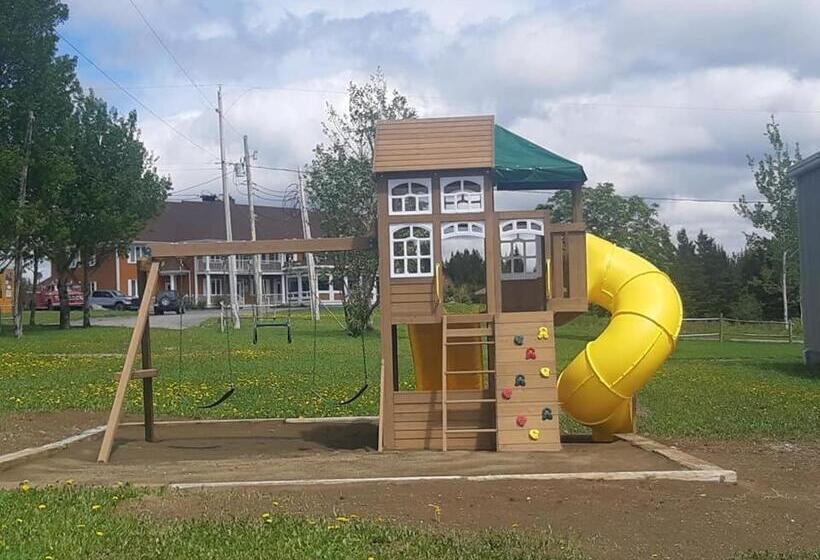 فندق صغير Auberge   Village Grande Nature Chic Chocs