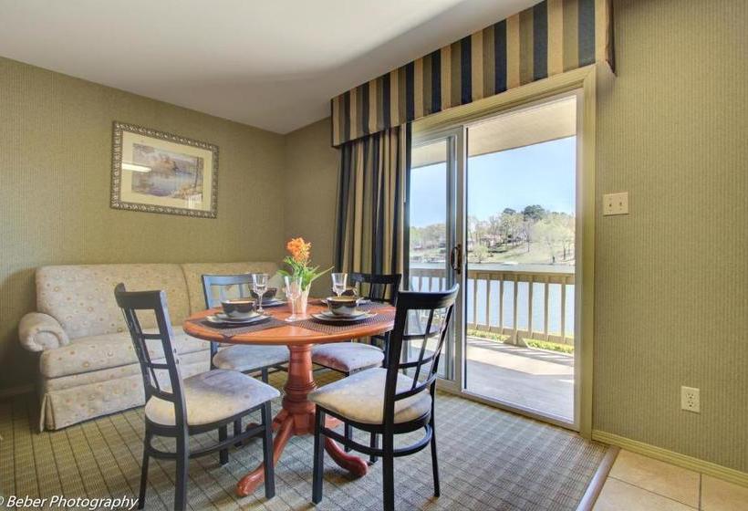 فندق صغير Long Island Lake Resort