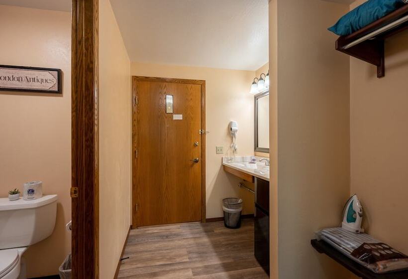 فندق صغير Sister Bay Inn