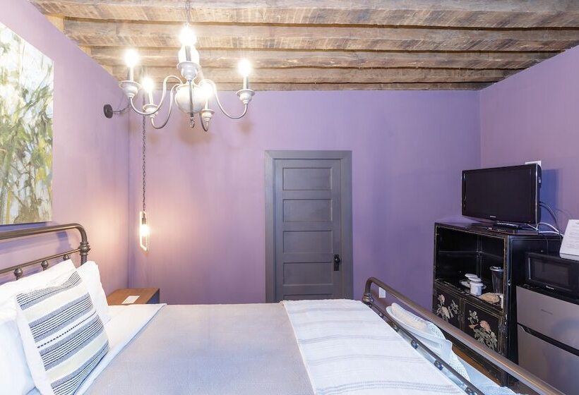 호스텔 The Inn At Warm Springs