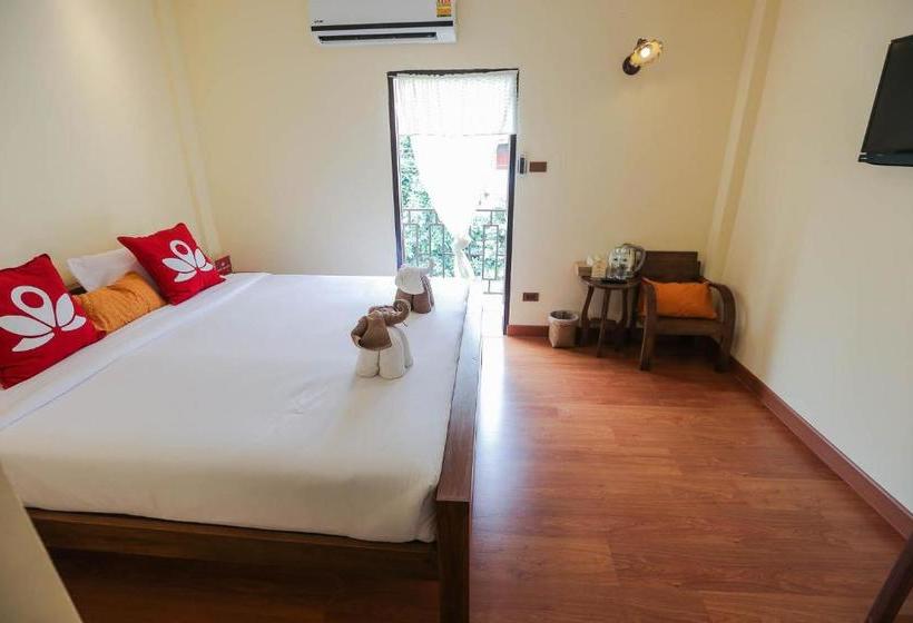 הוסטל Zen Rooms Manon