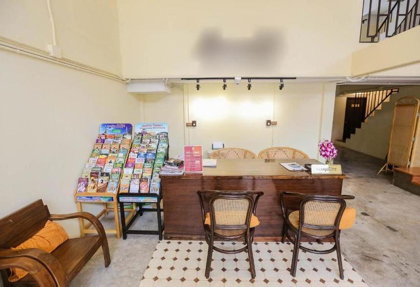 הוסטל Zen Rooms Manon