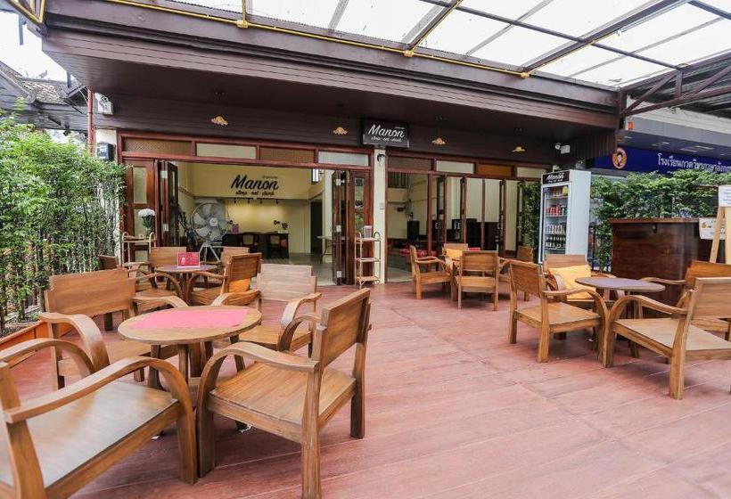 הוסטל Zen Rooms Manon