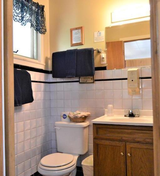 Baileys Sunset Motel