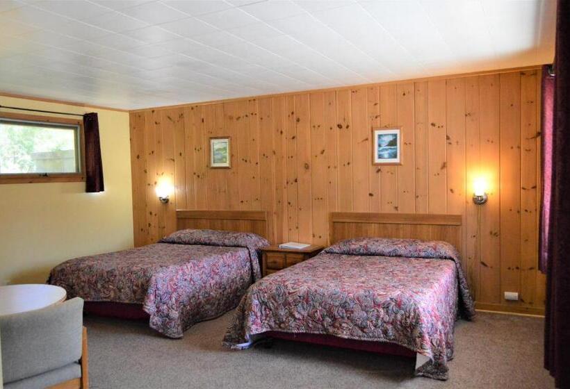 Baileys Sunset Motel