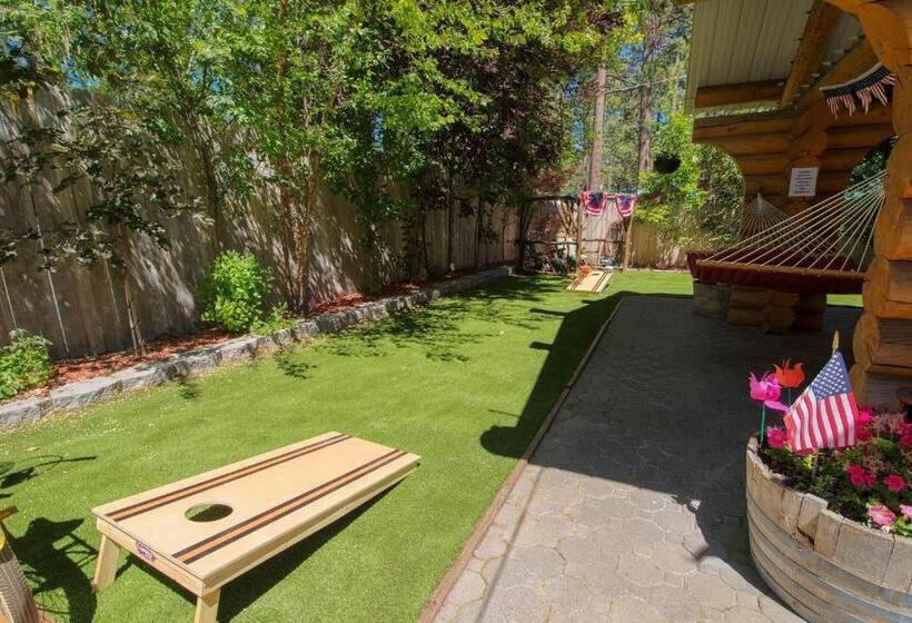 민박 Fireside Lodge