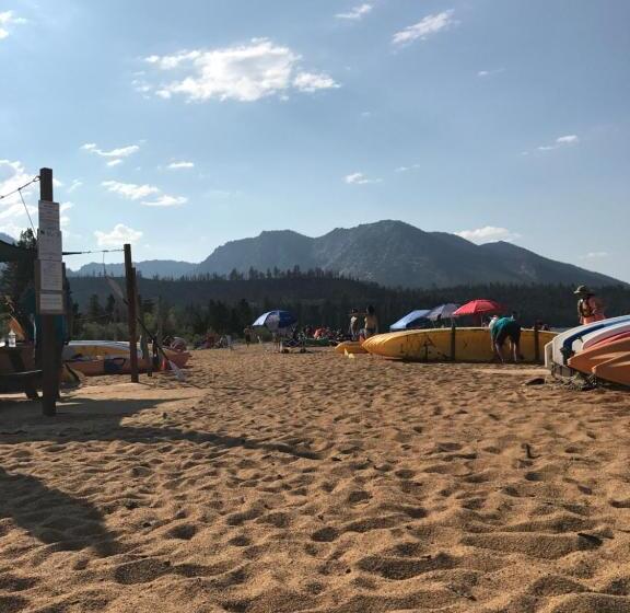 민박 Fireside Lodge