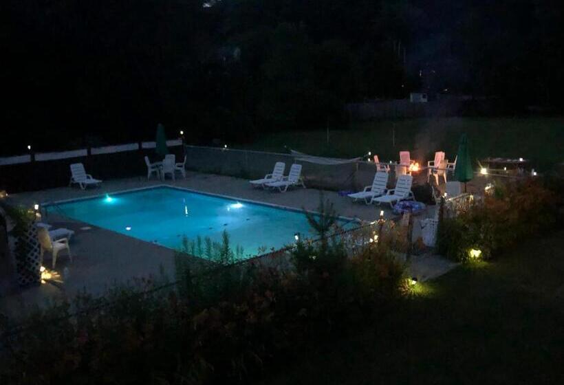 فندق على الطريق Kennebunkport Motor Lodge